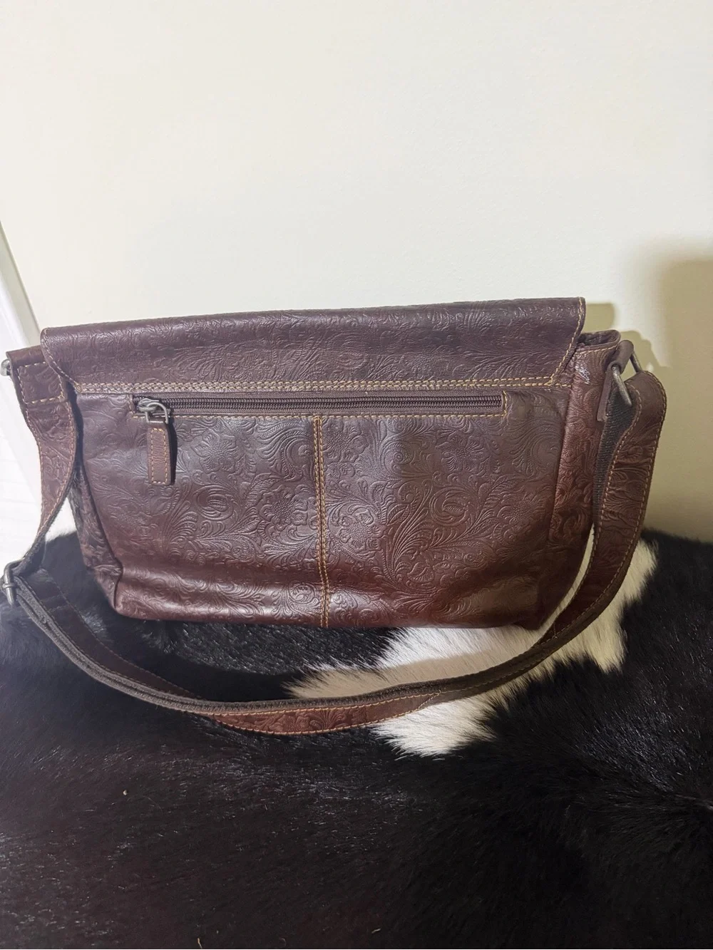 Embossed Brown Leather Messenger Bag - Classic Crossbody